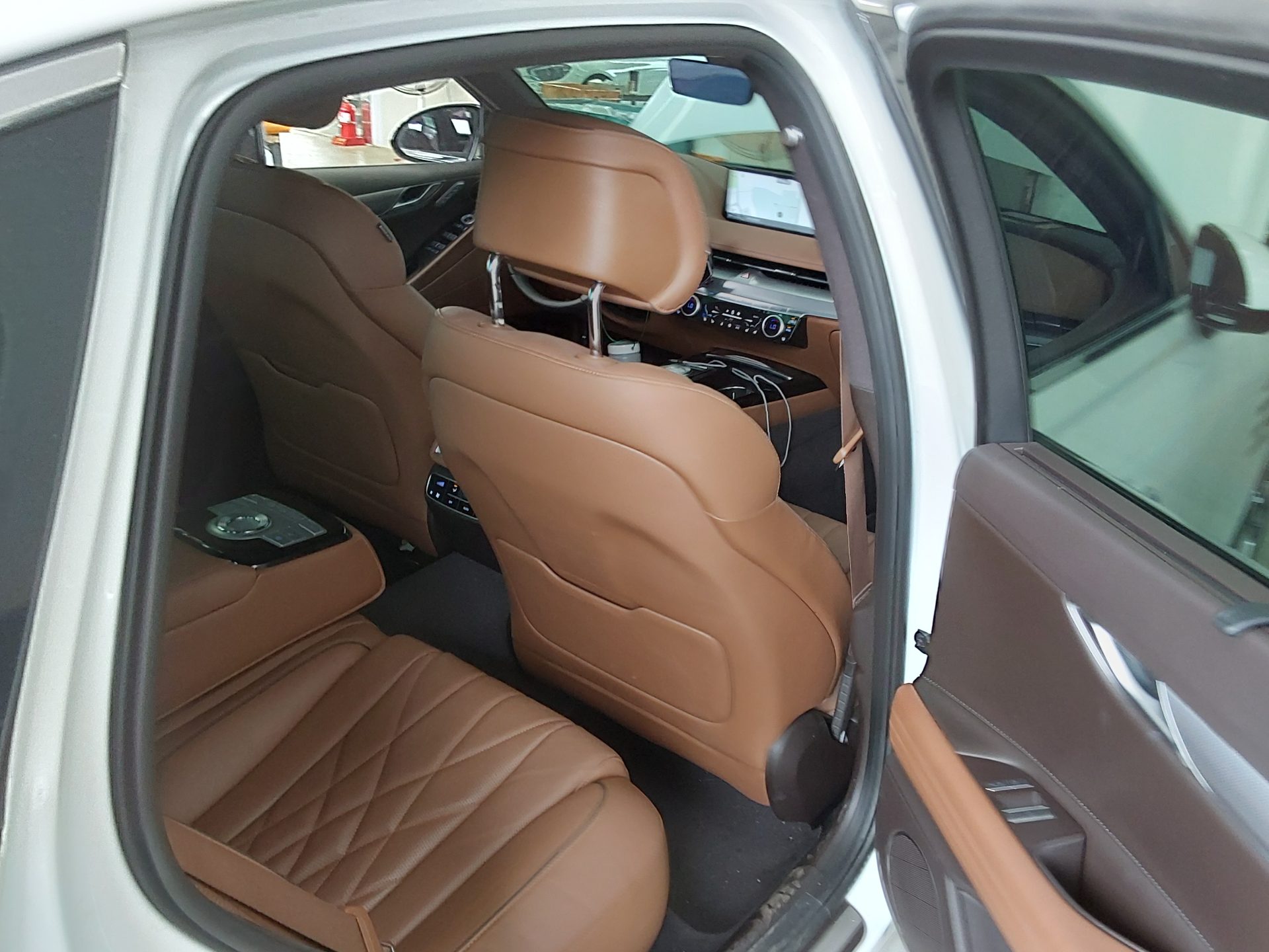 2022 - genesis g80
