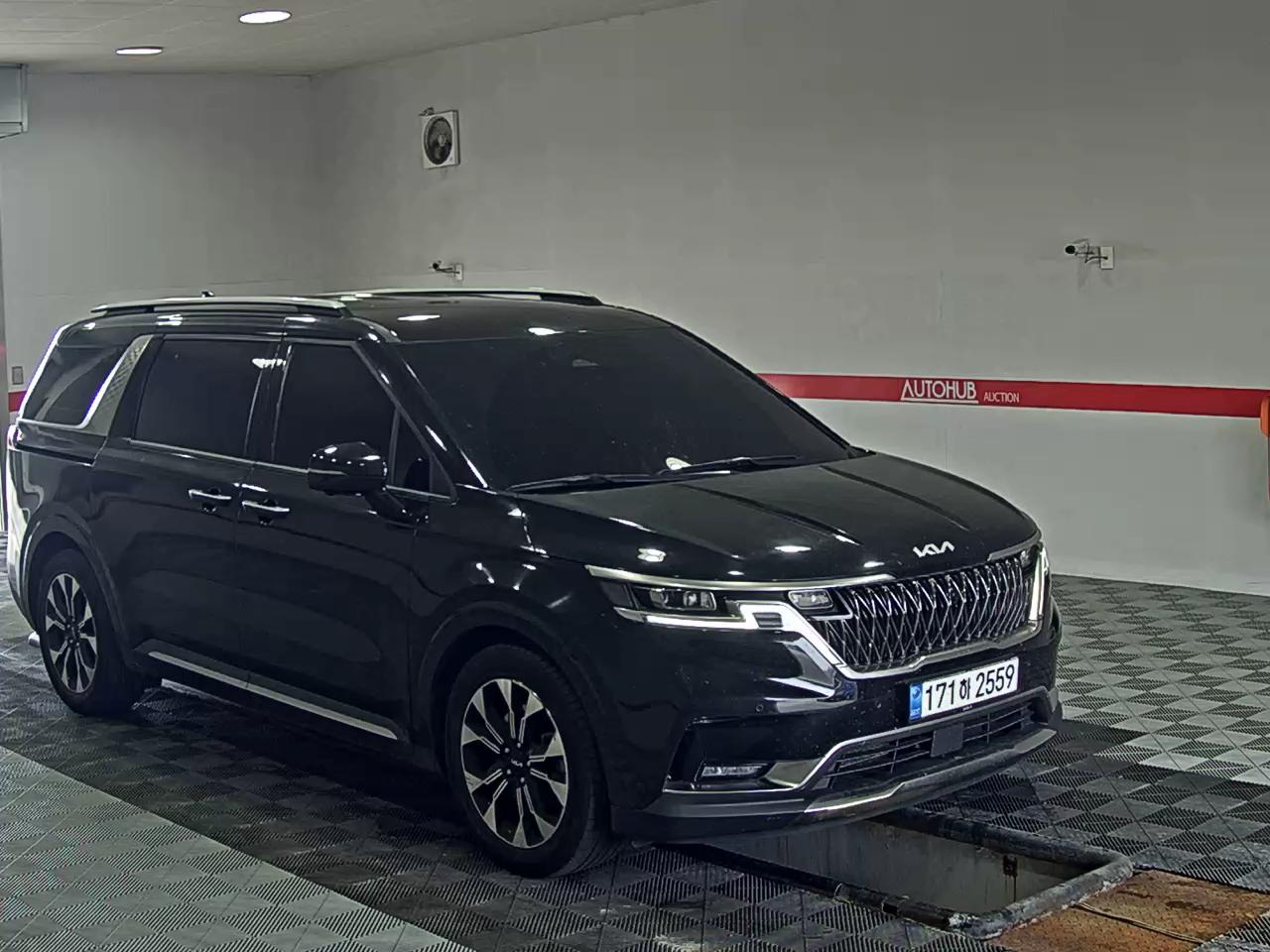 2023 - kia carnival