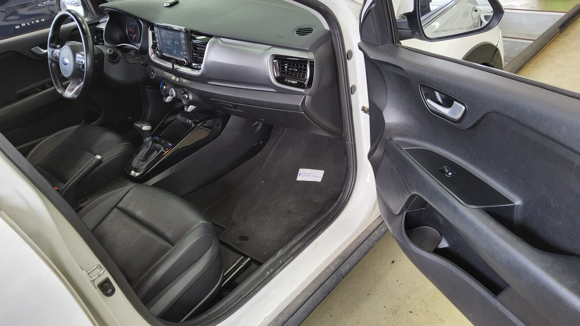 2019 - kia stonic