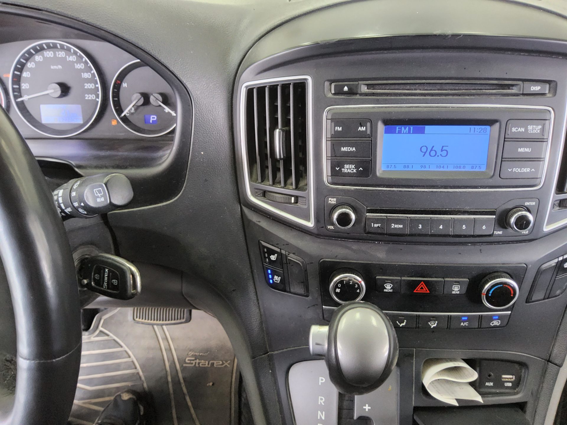 2019 - hyundai grand starex