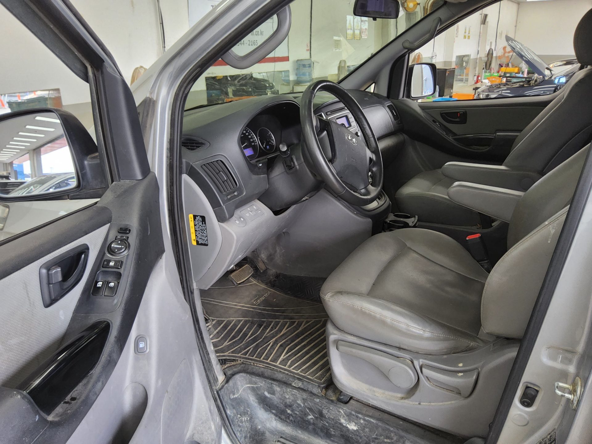 2019 - hyundai grand starex