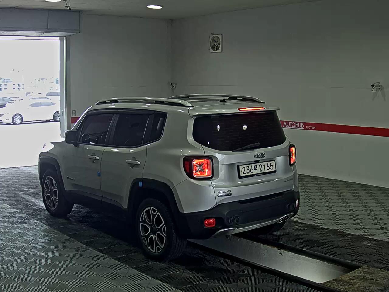 2016 - jeep renegade
