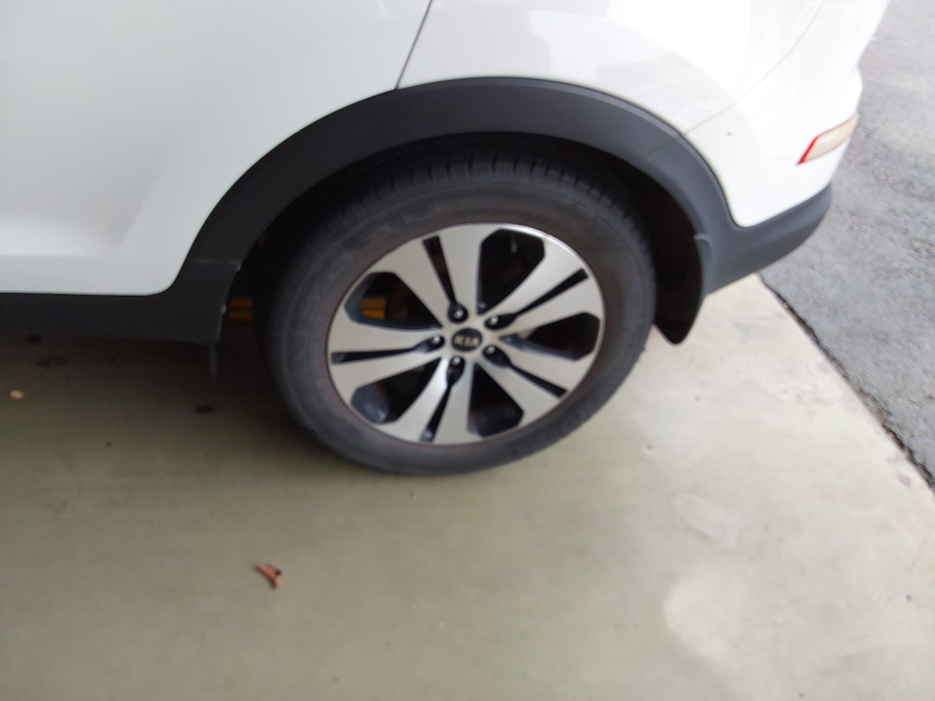 2012 - kia sportage