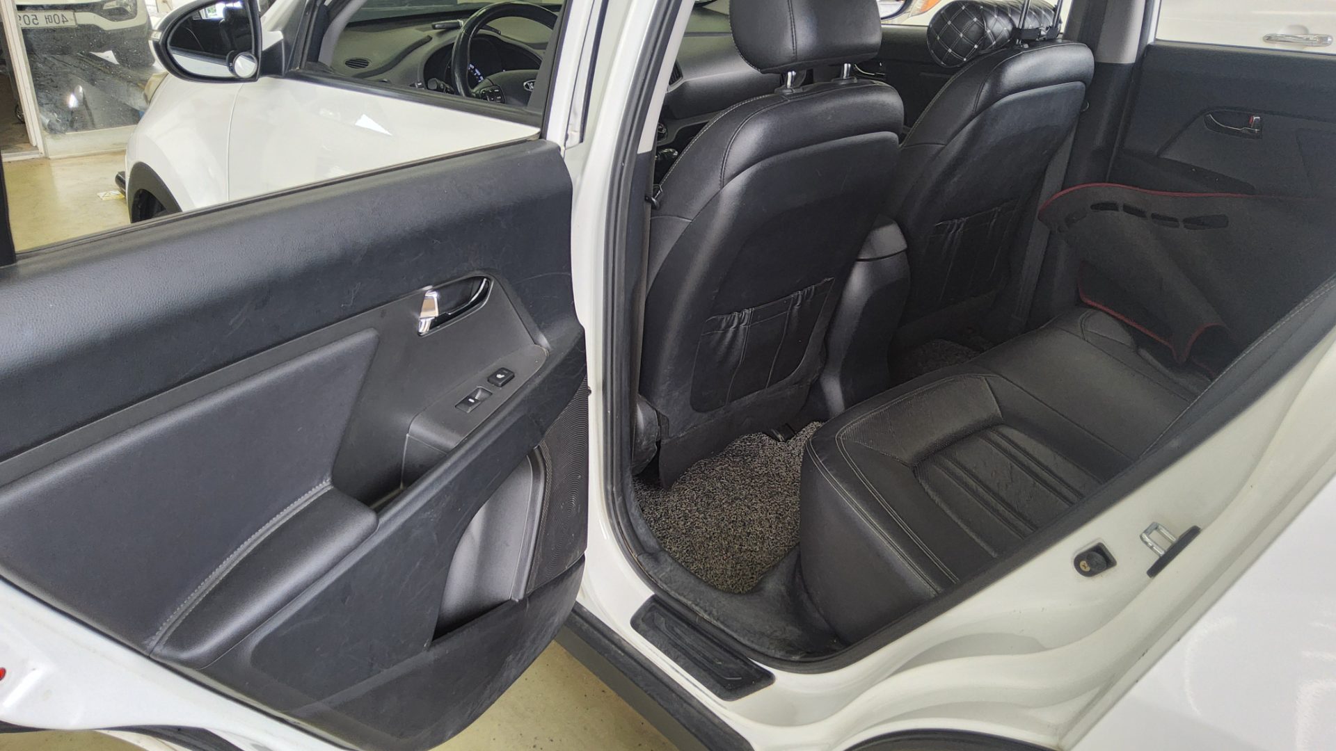 2012 - kia sportage