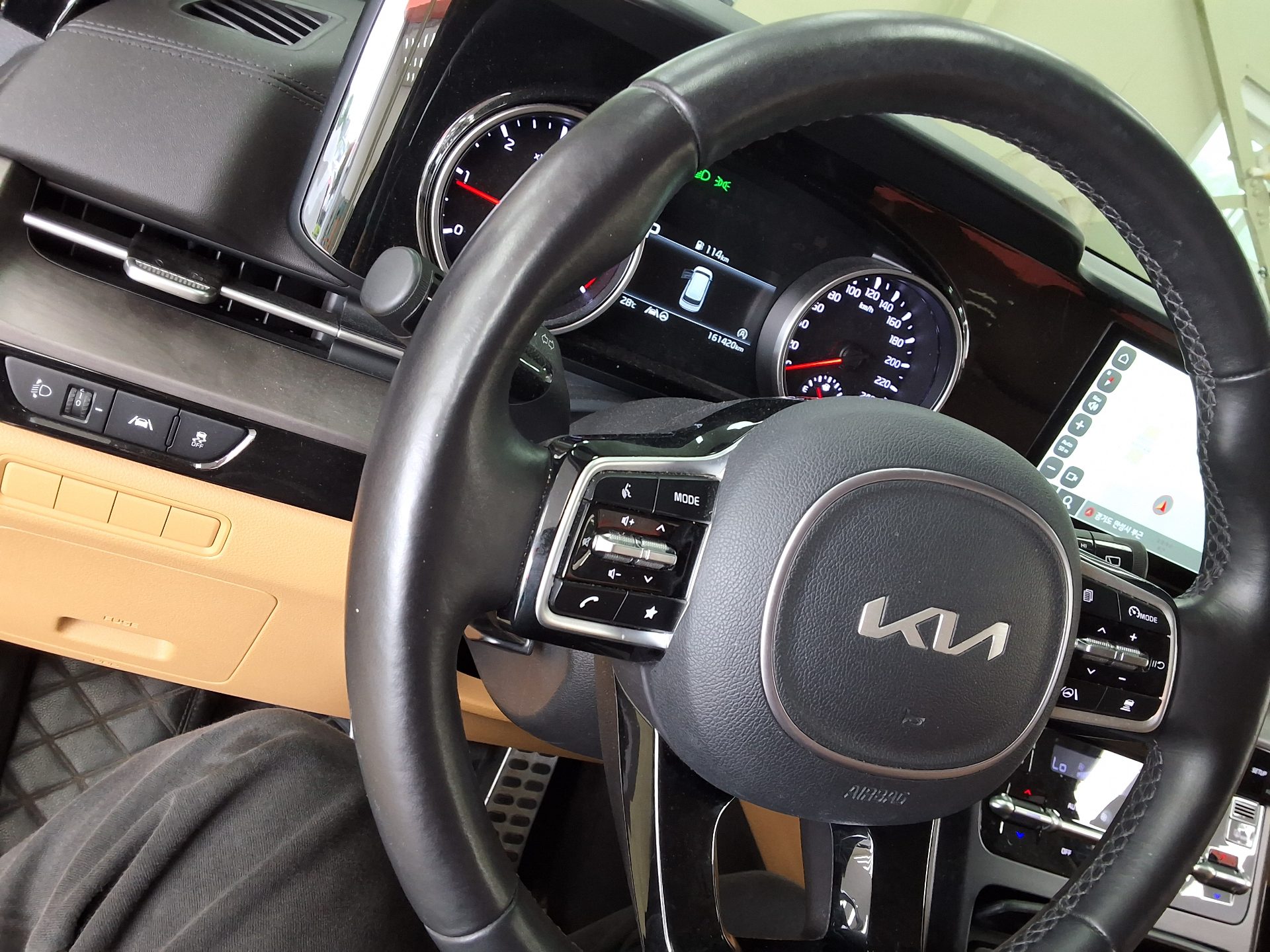 2023 - kia carnival