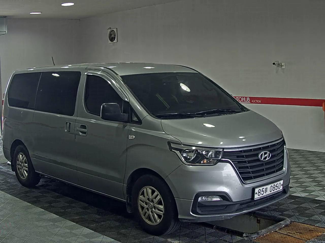 2019 - hyundai grand starex