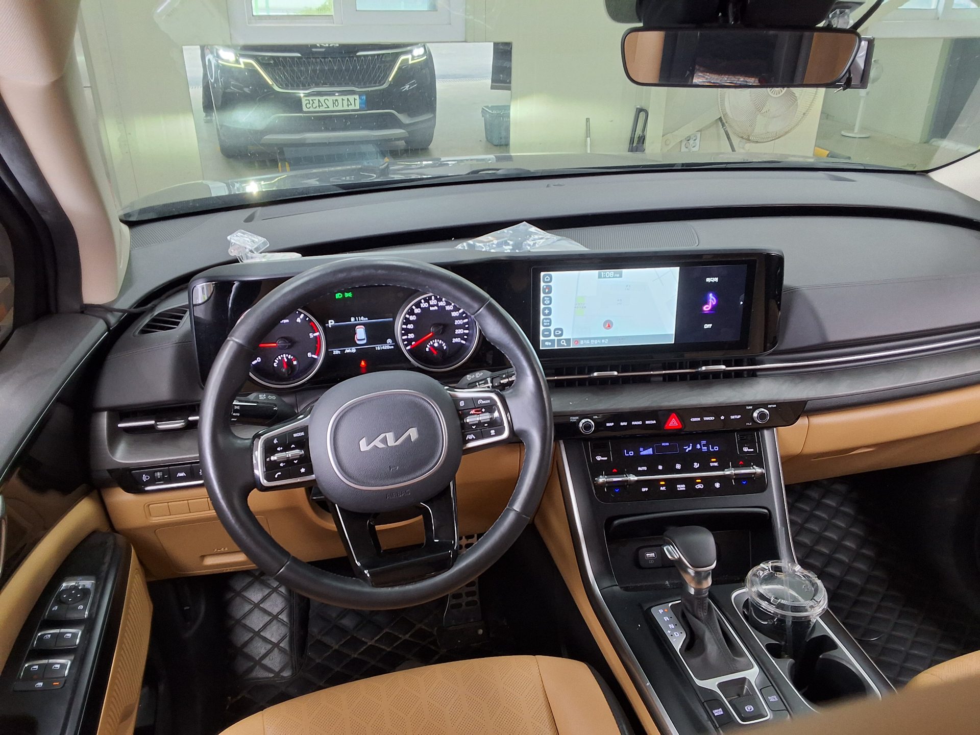 2023 - kia carnival