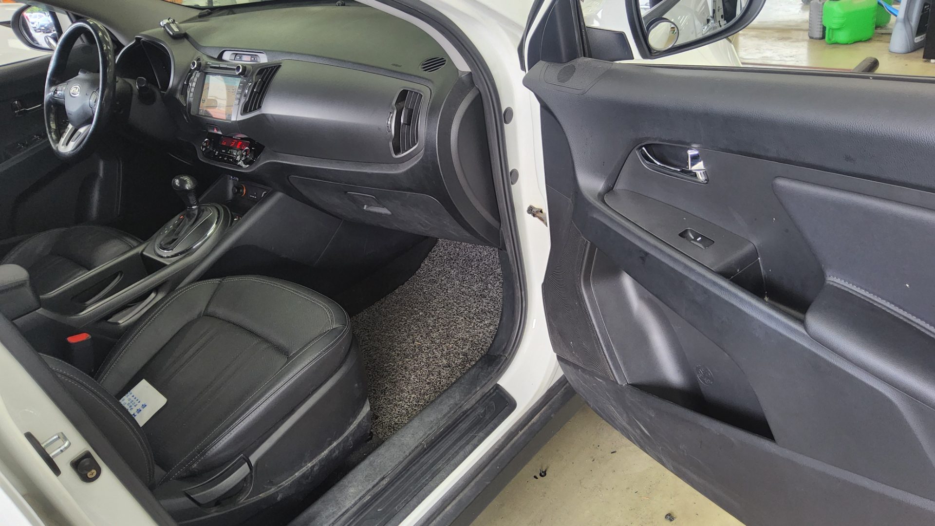 2012 - kia sportage