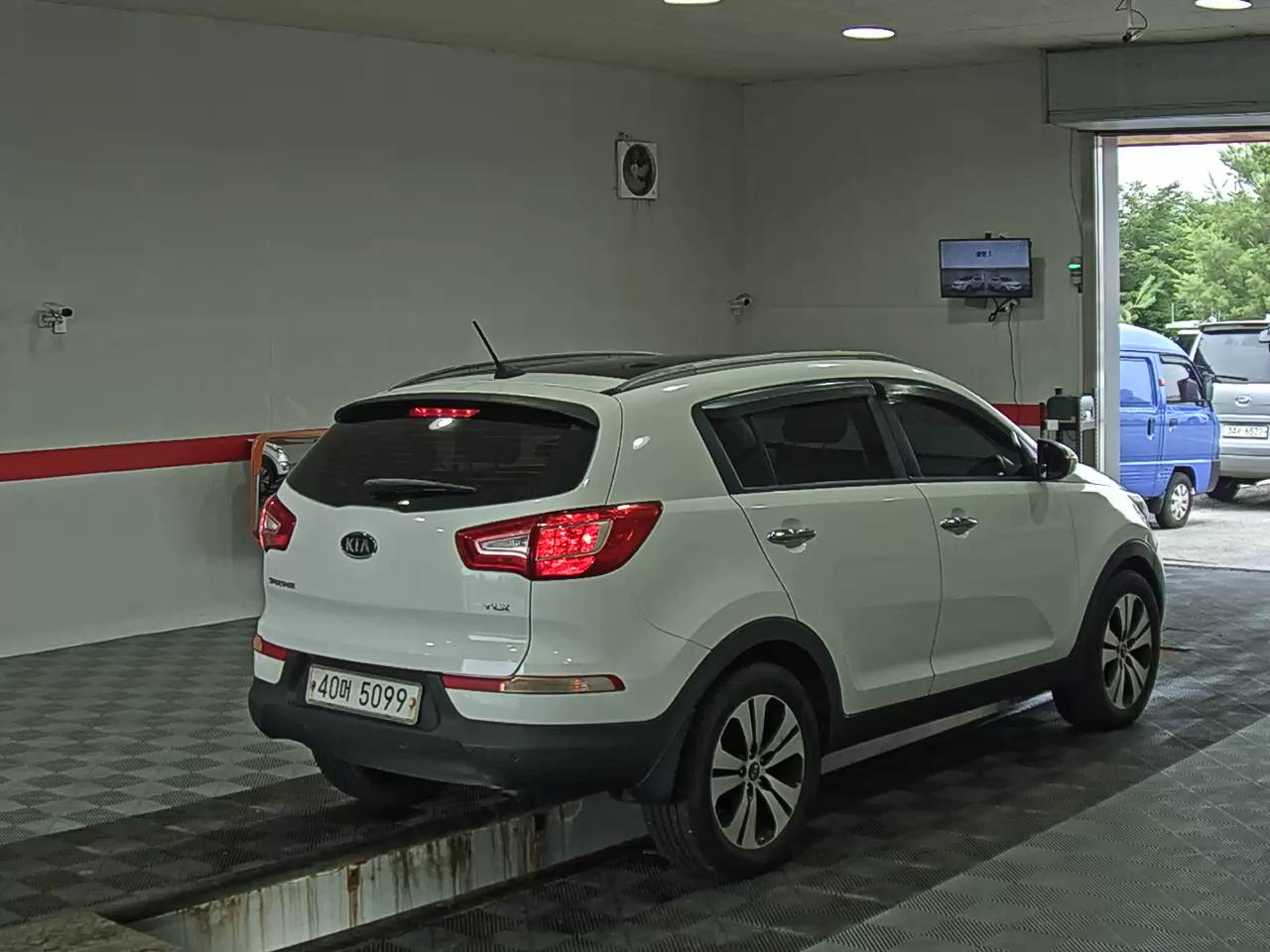 2012 - kia sportage