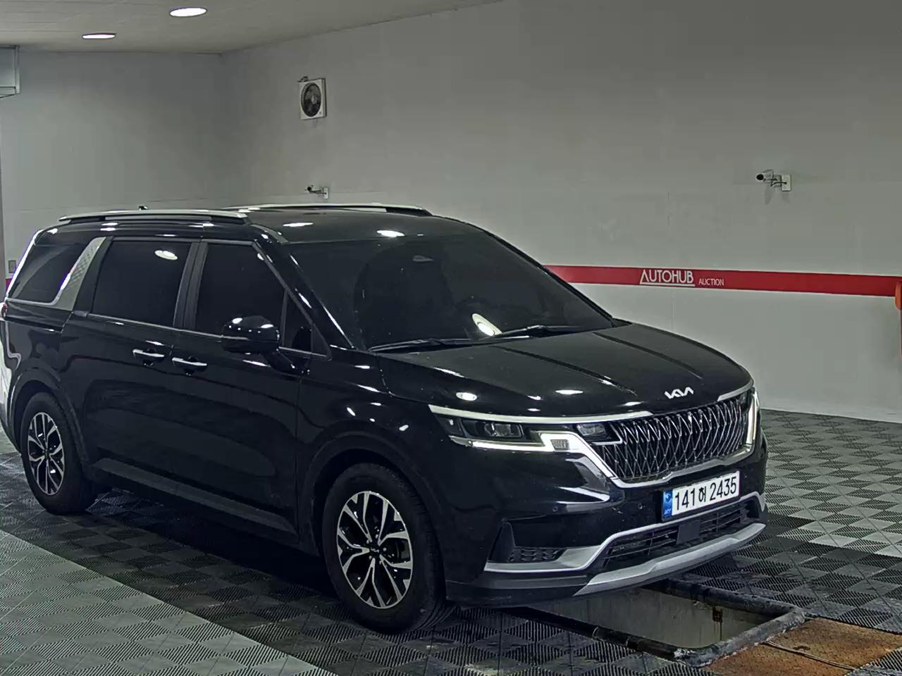 2023 - kia carnival