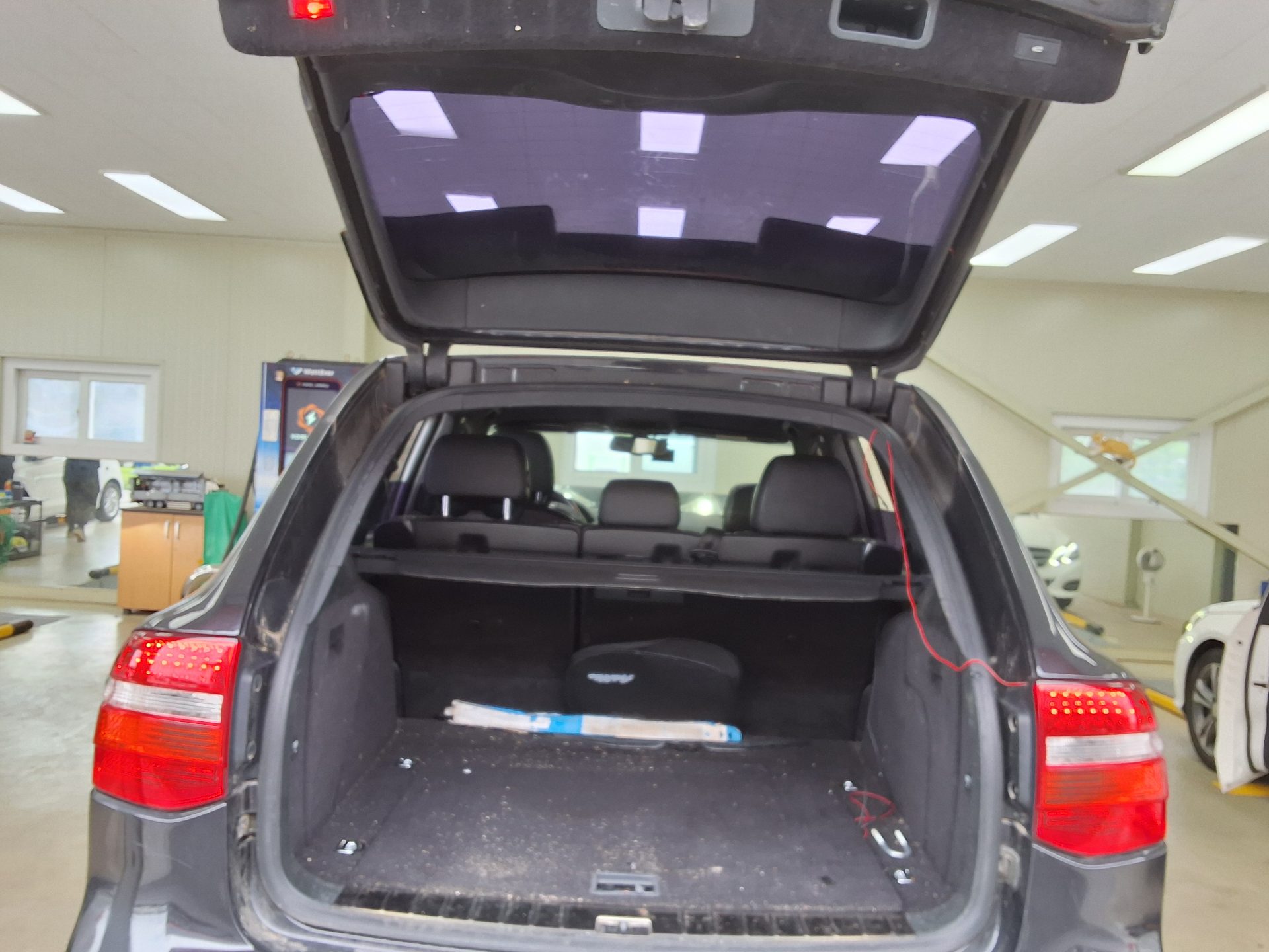 2010 - porsche cayenne