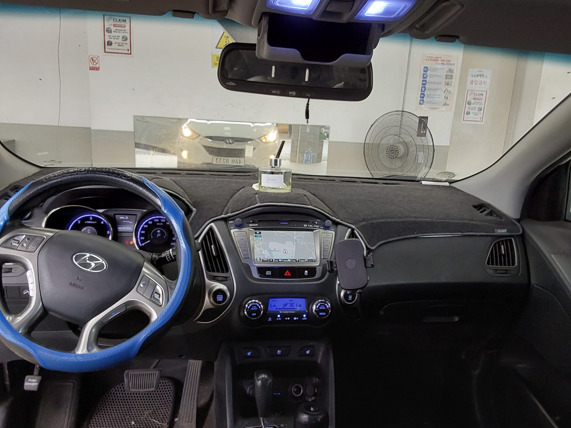 2012 - hyundai tucson