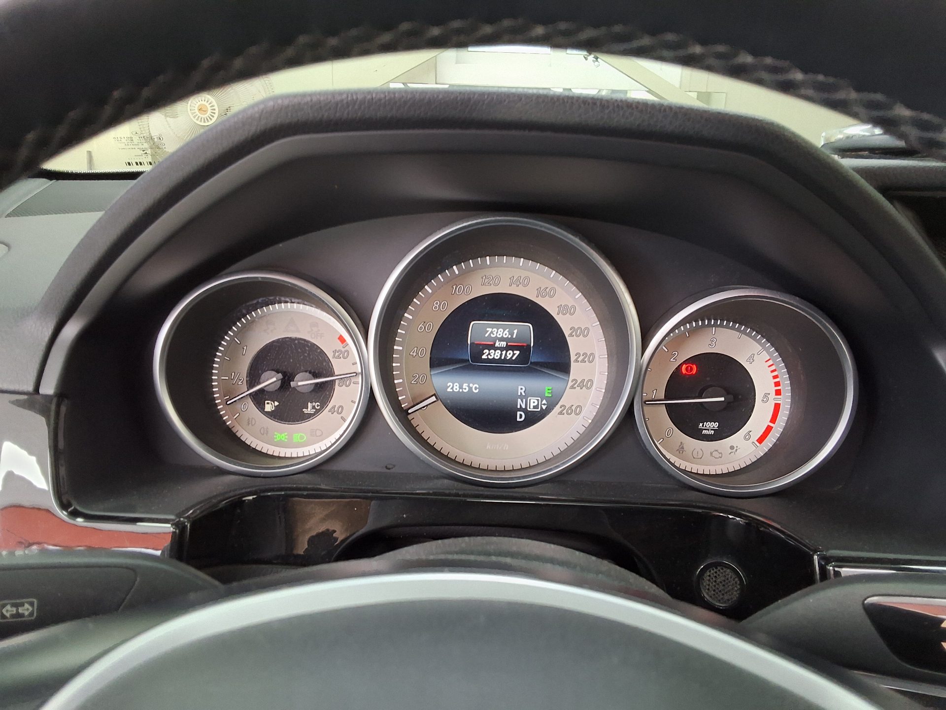 2014 - mercedes-benz e220