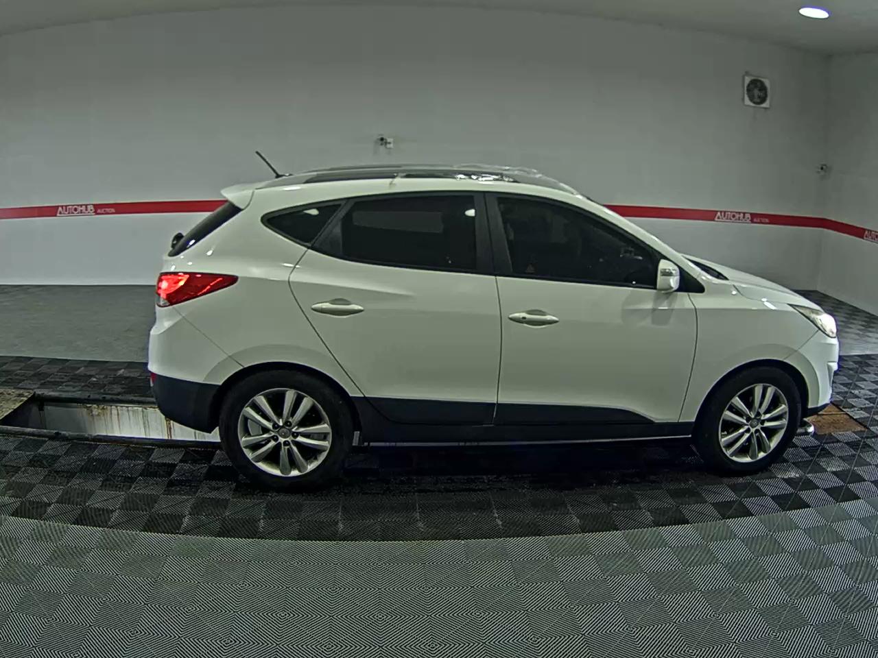 2012 - hyundai tucson