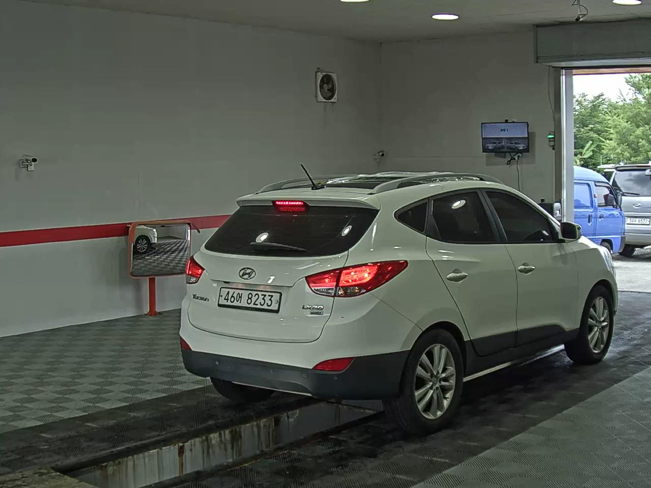 2012 - hyundai tucson