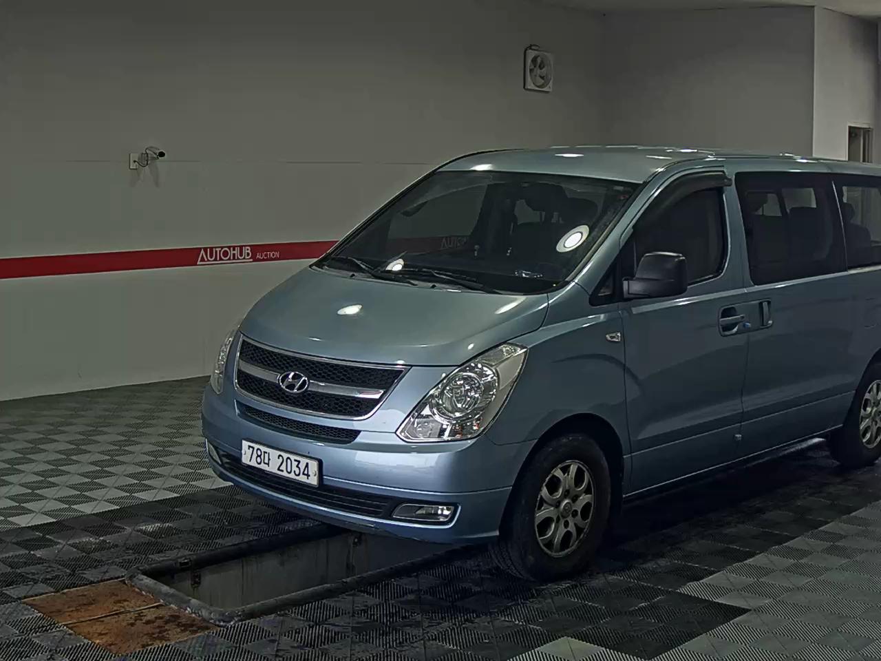 HYUNDAI GRAND STAREX CVX