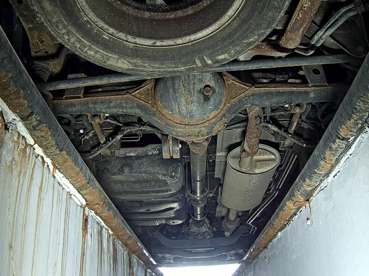 2011 - hyundai grand starex