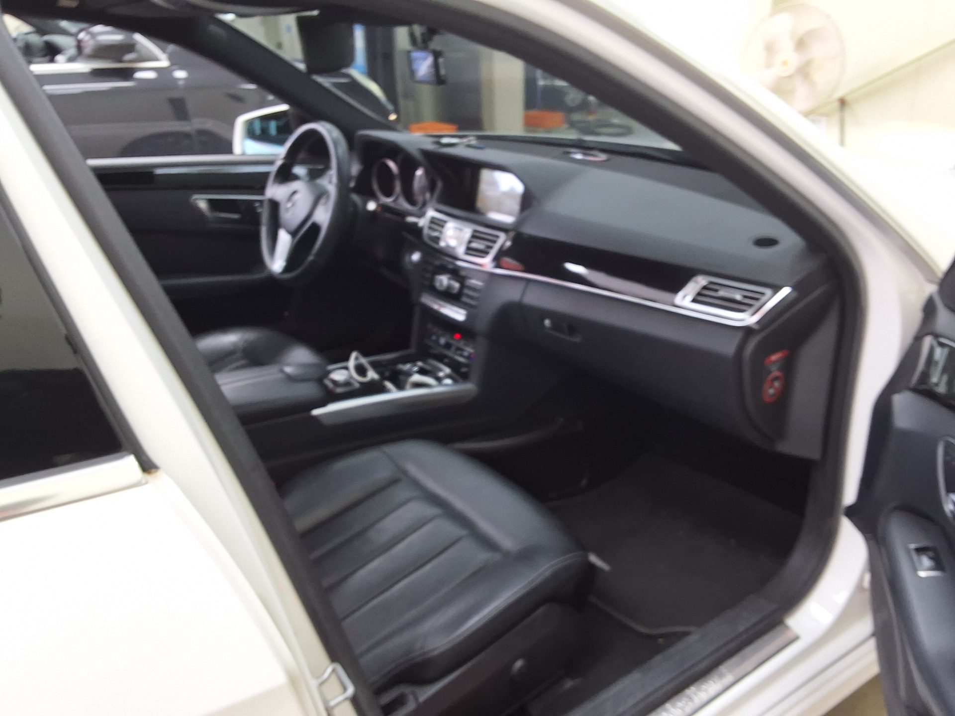2014 - mercedes-benz e220