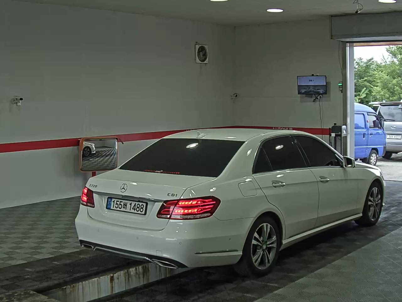 2014 - mercedes-benz e220