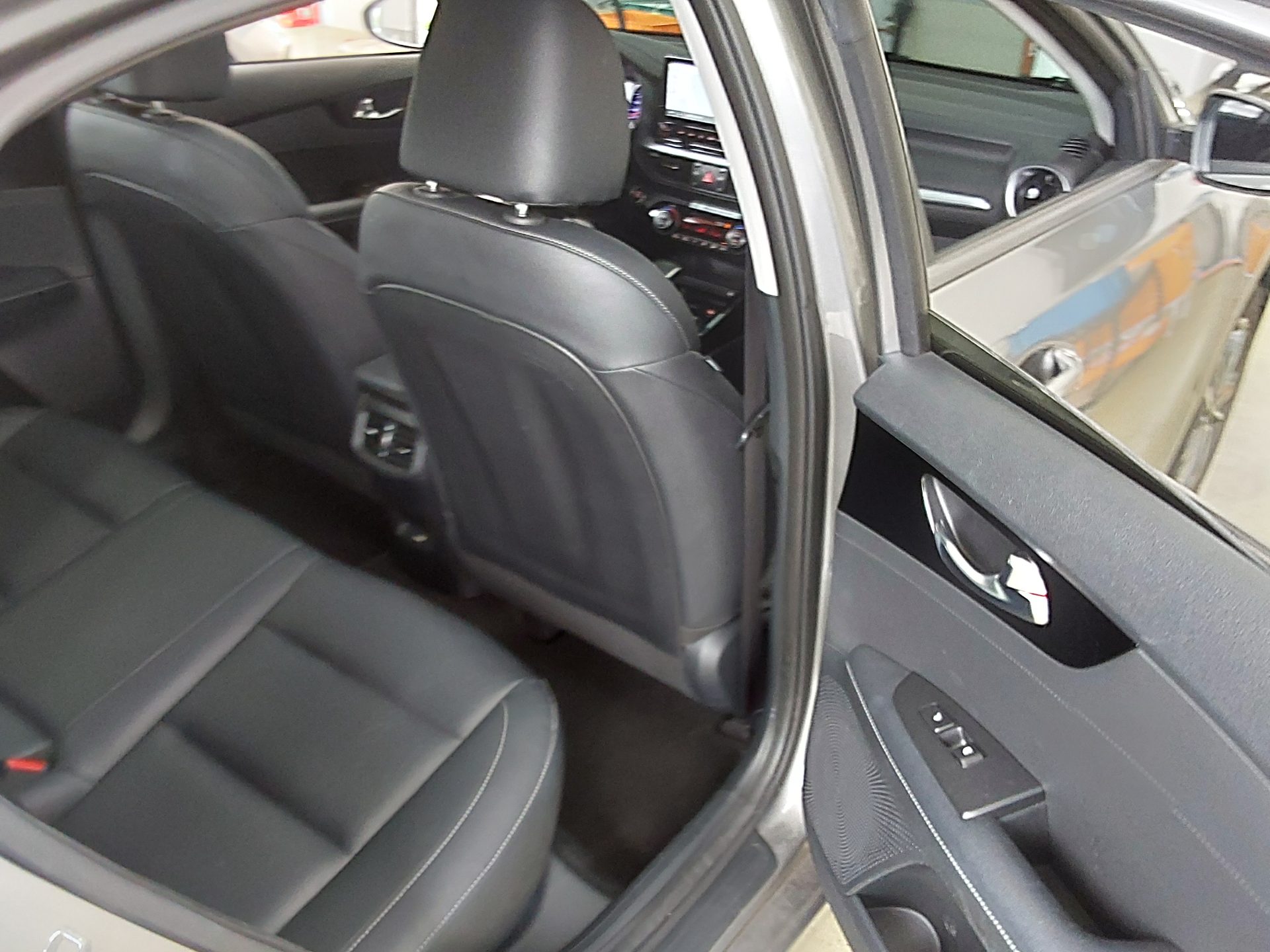 2024 - kia k3