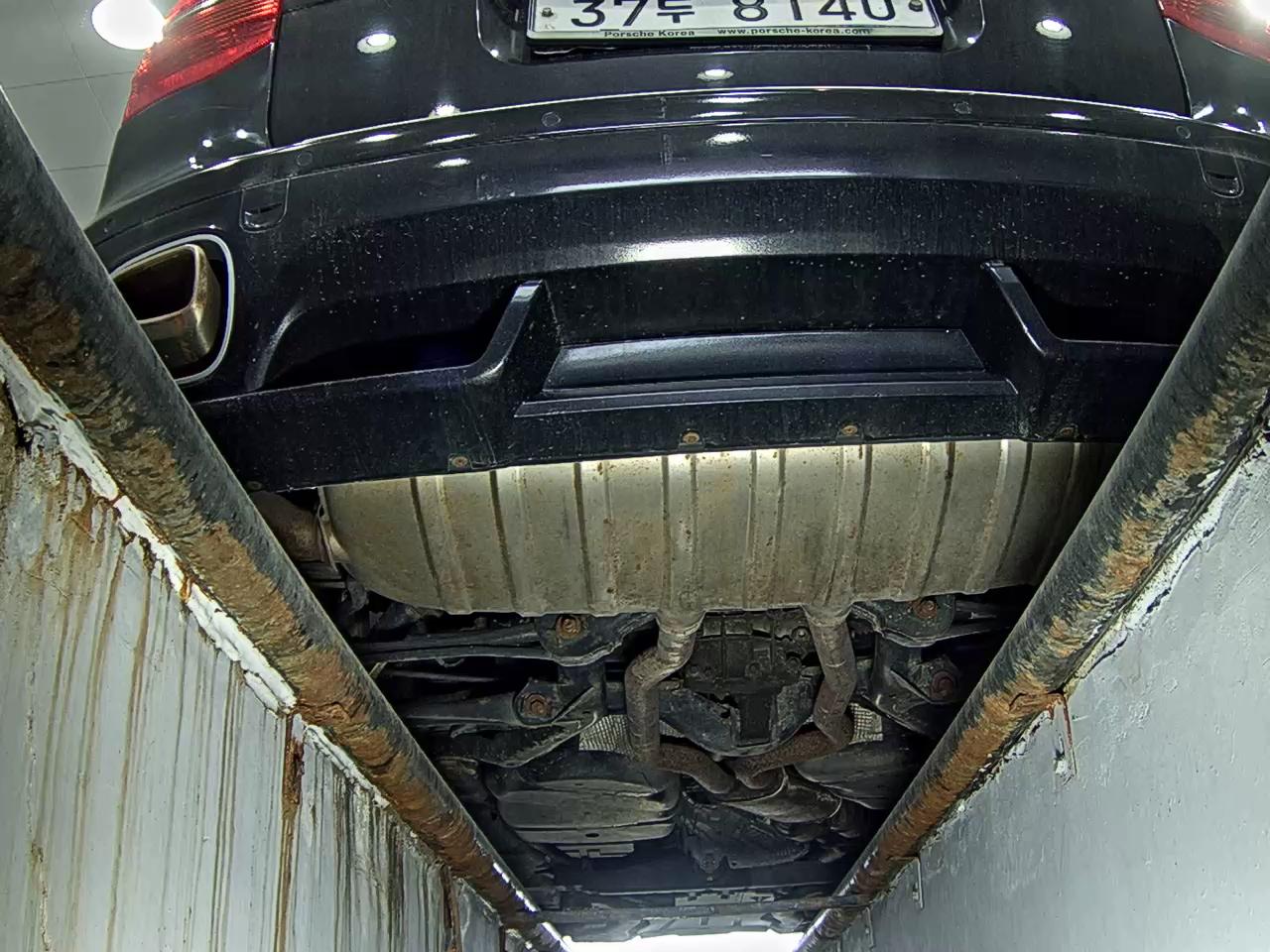 2010 - porsche cayenne