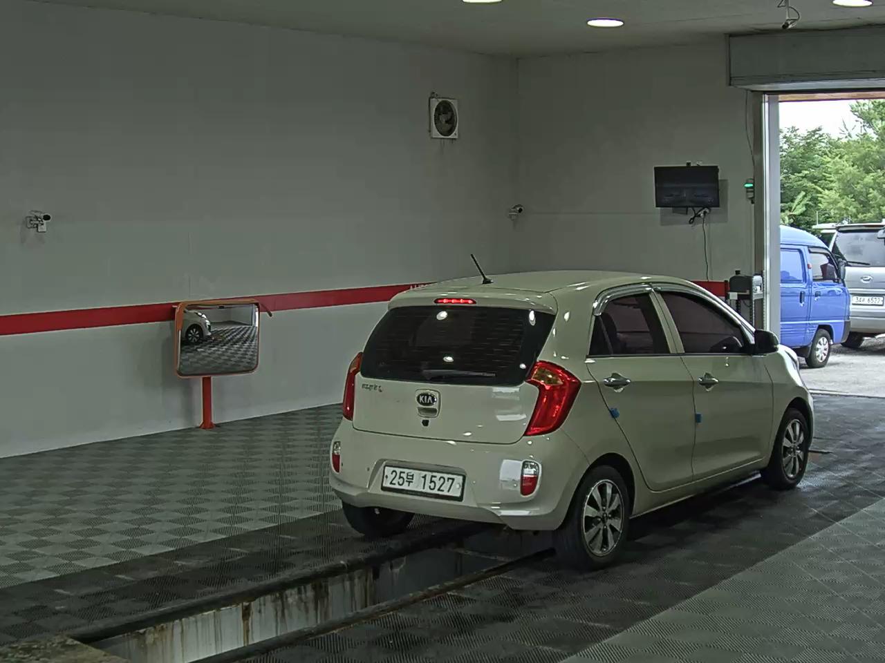2013 - kia morning