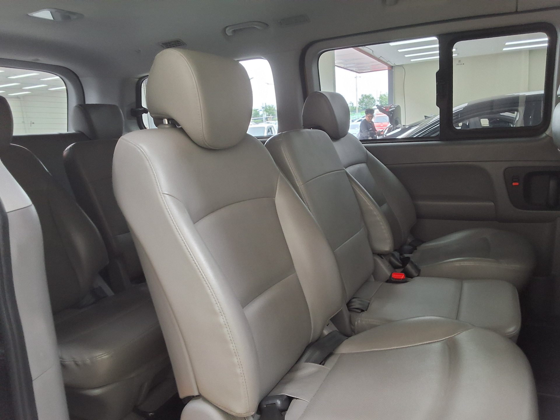 2019 - hyundai grand starex