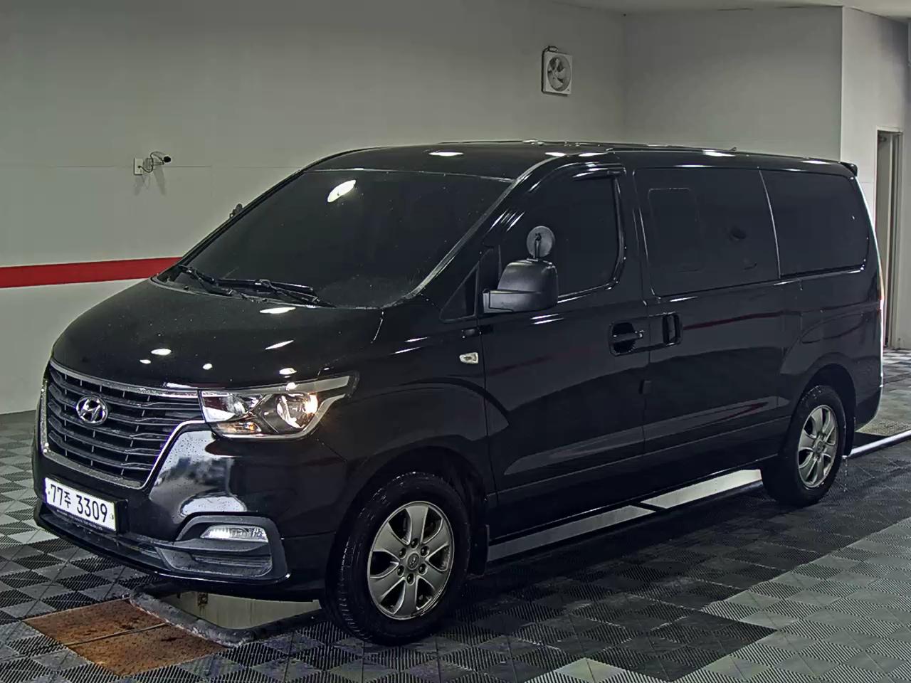 2019 - hyundai grand starex