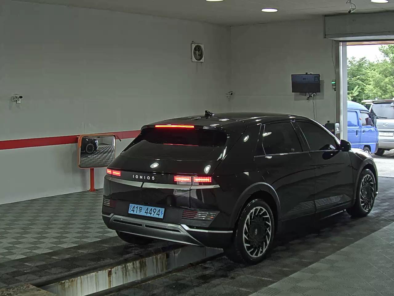 2023 - hyundai ioniq