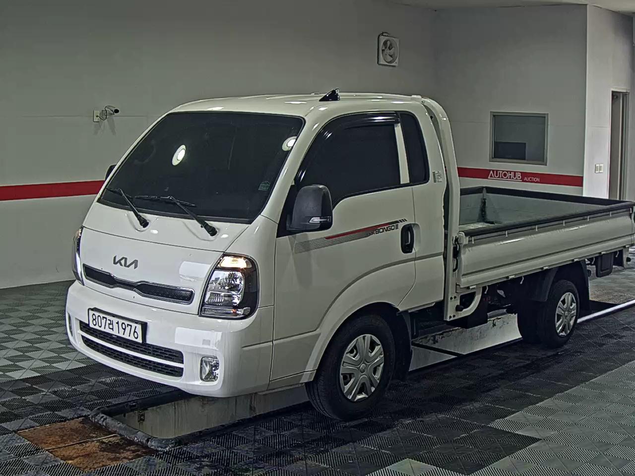 KIA BONGO III CARGO 1 TON KING CAB EXTRA WHEELBASE