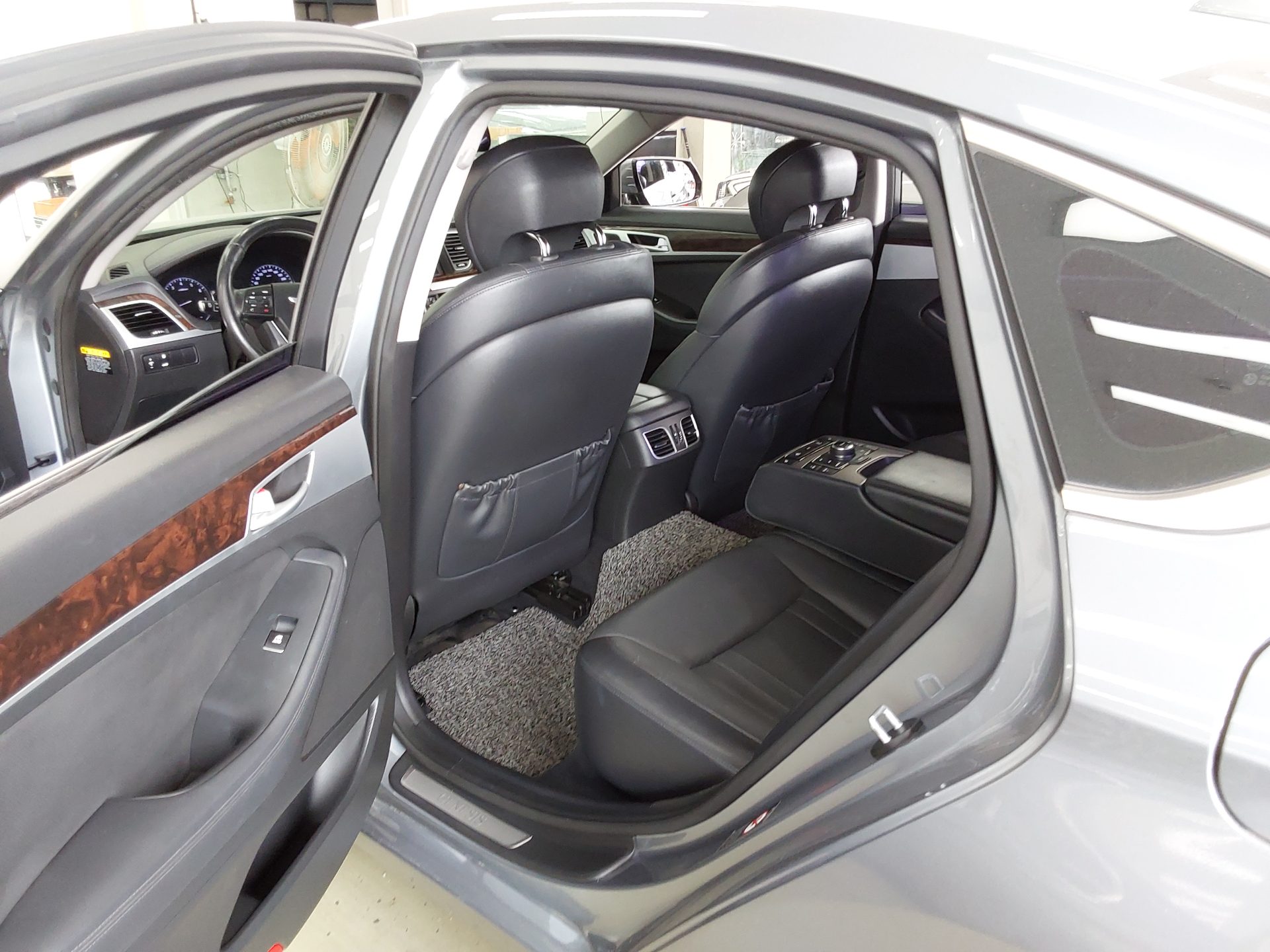 2015 - hyundai g330
