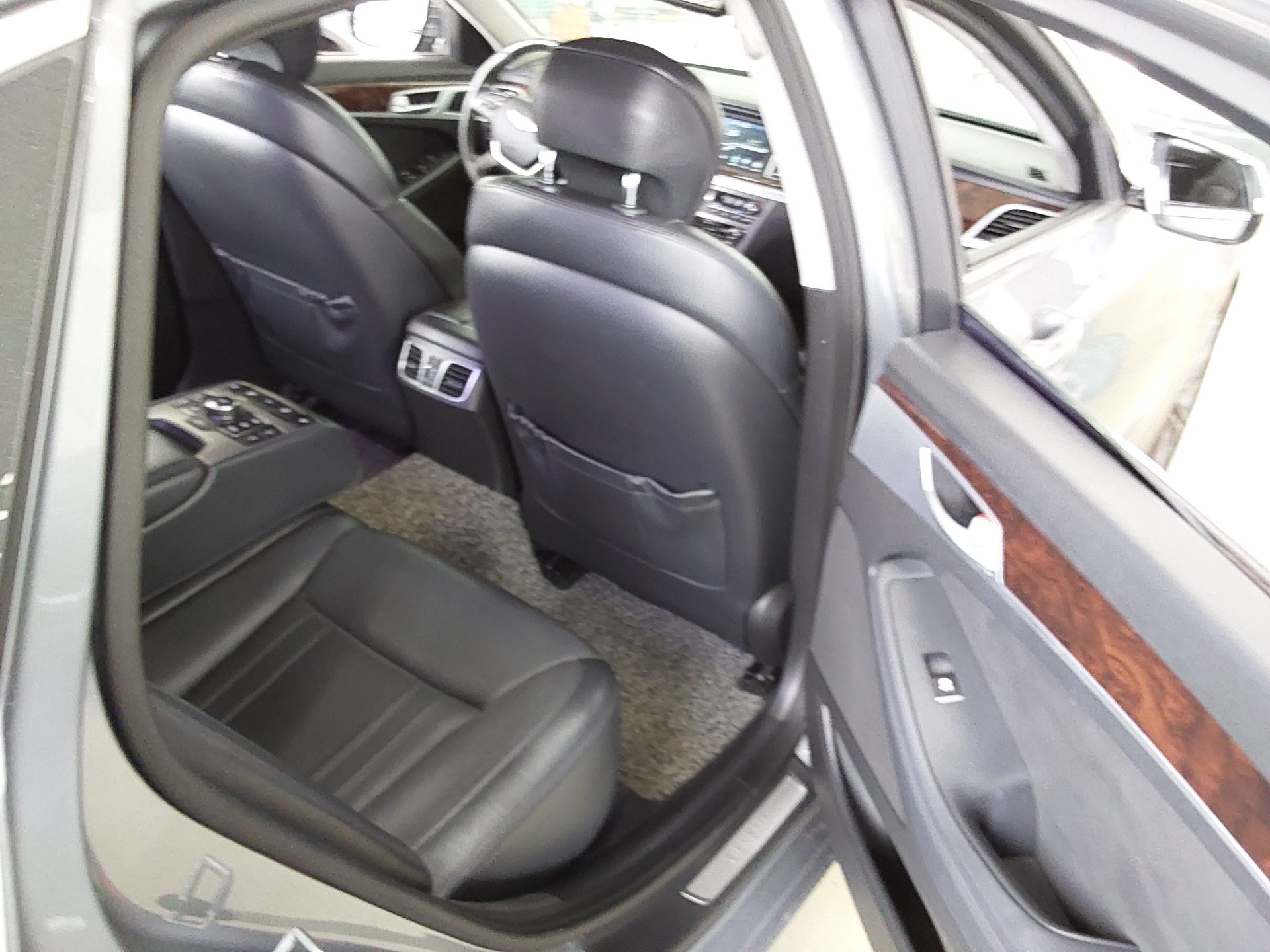 2015 - hyundai g330