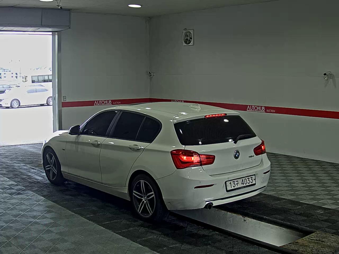 2017 - bmw 1 series