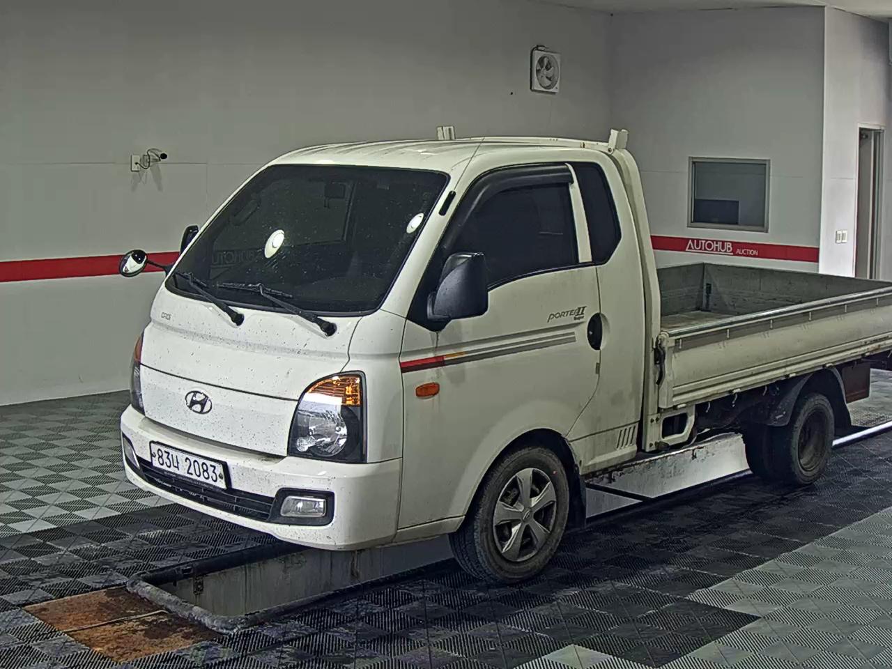 HYUNDAI PORTER II SUPER CAB EXTRA WHEELBASE SUPER