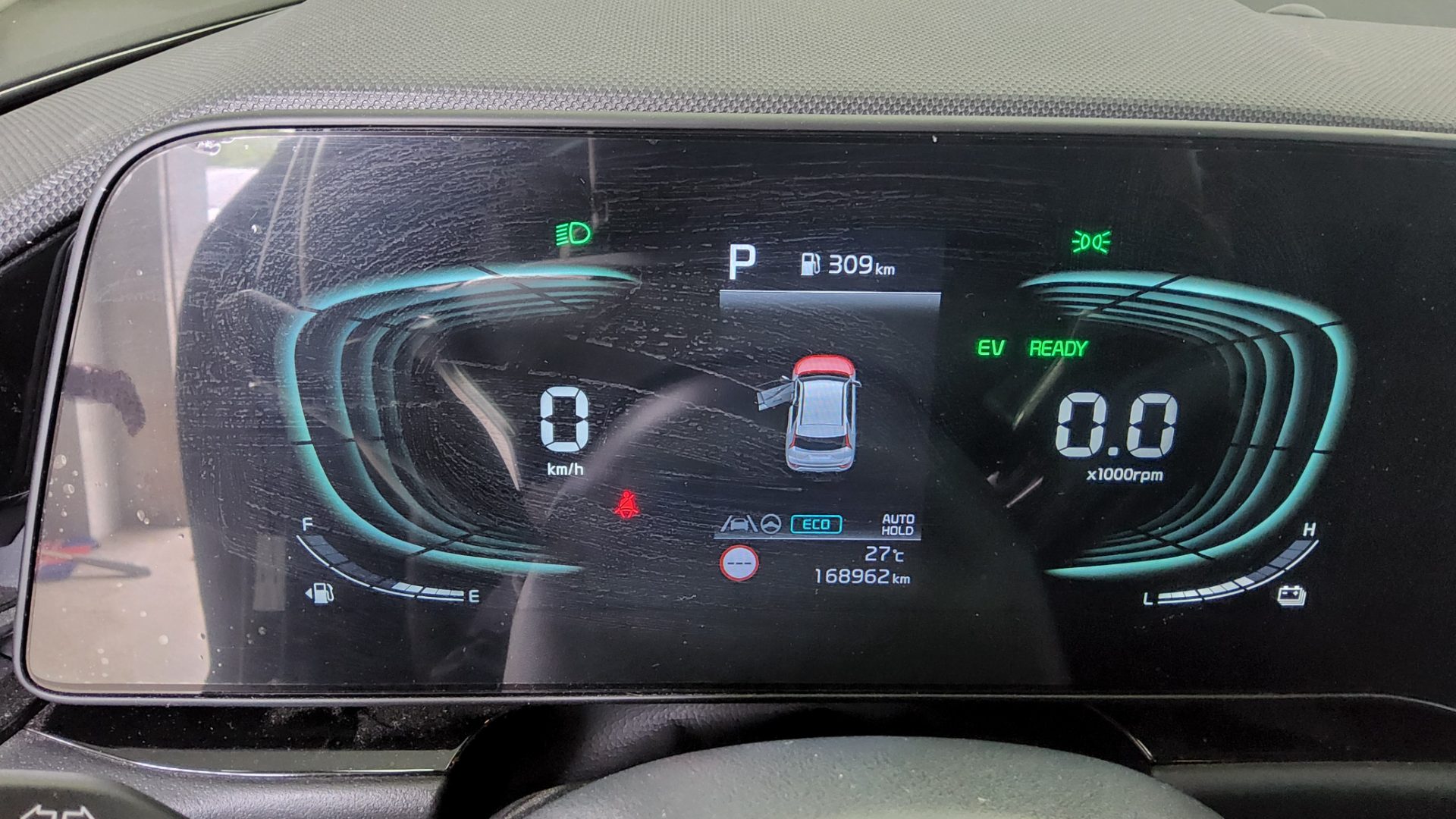 2023 - kia niro
