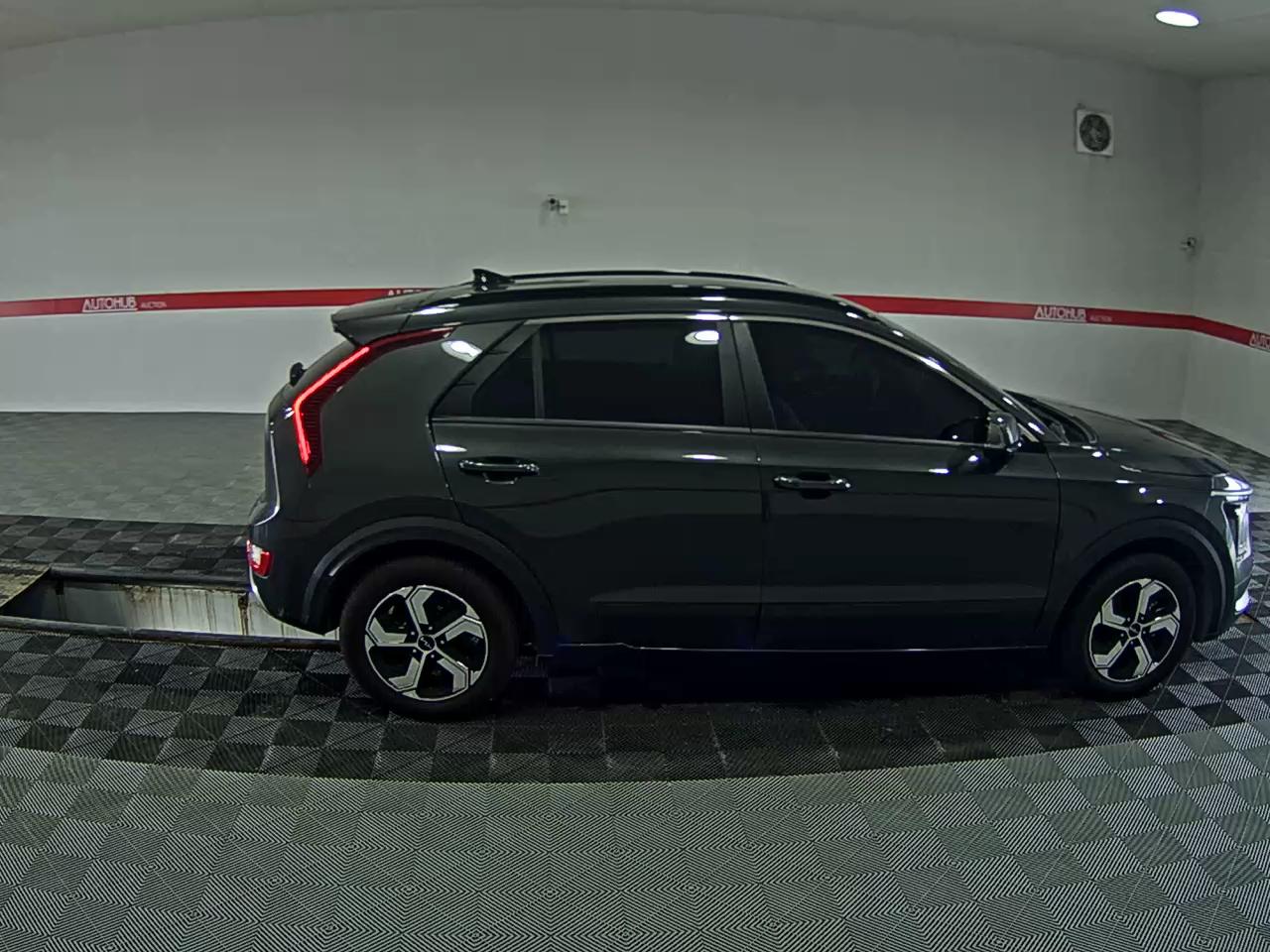 2023 - kia niro