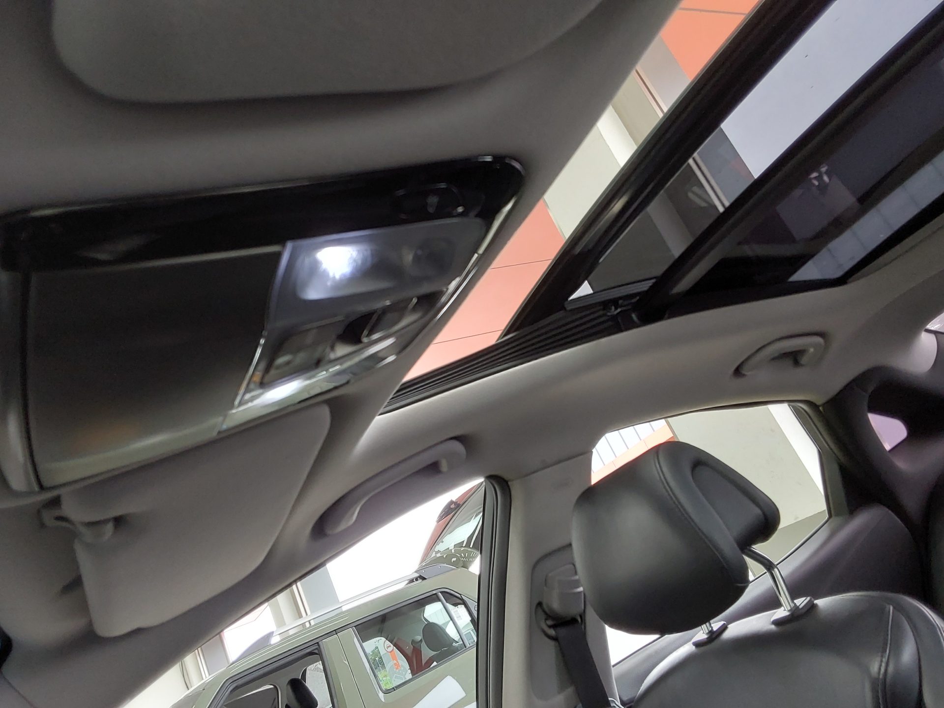 2011 - hyundai grandeur