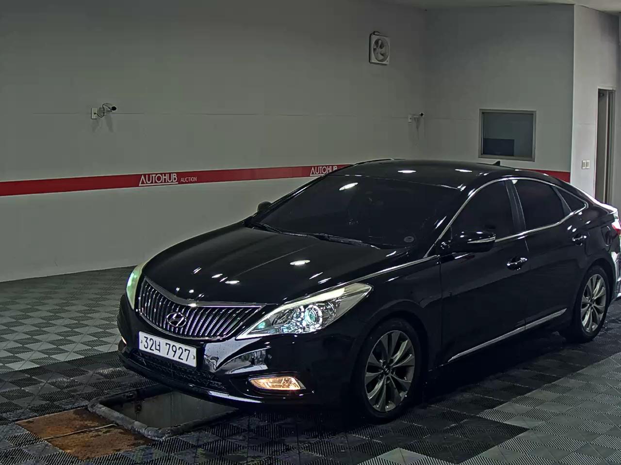 HYUNDAI GRANDEUR HG HG 300 NOBLE