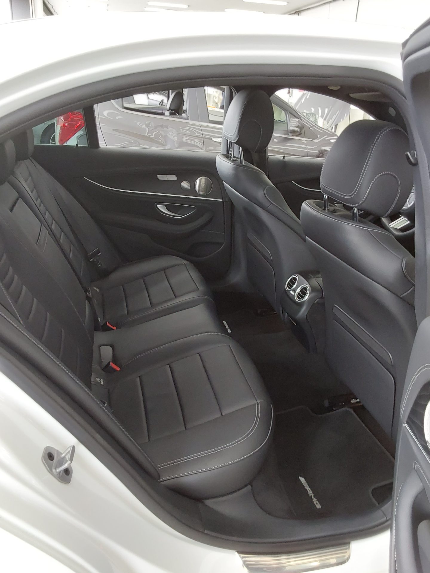 2023 - mercedes-benz e220d