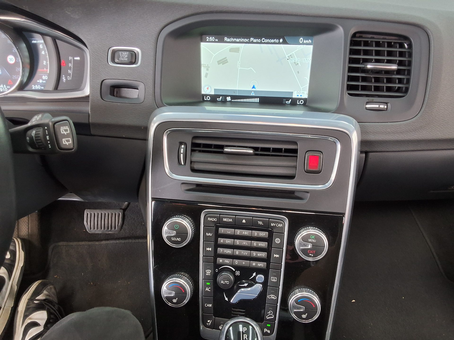2016 - volvo v60