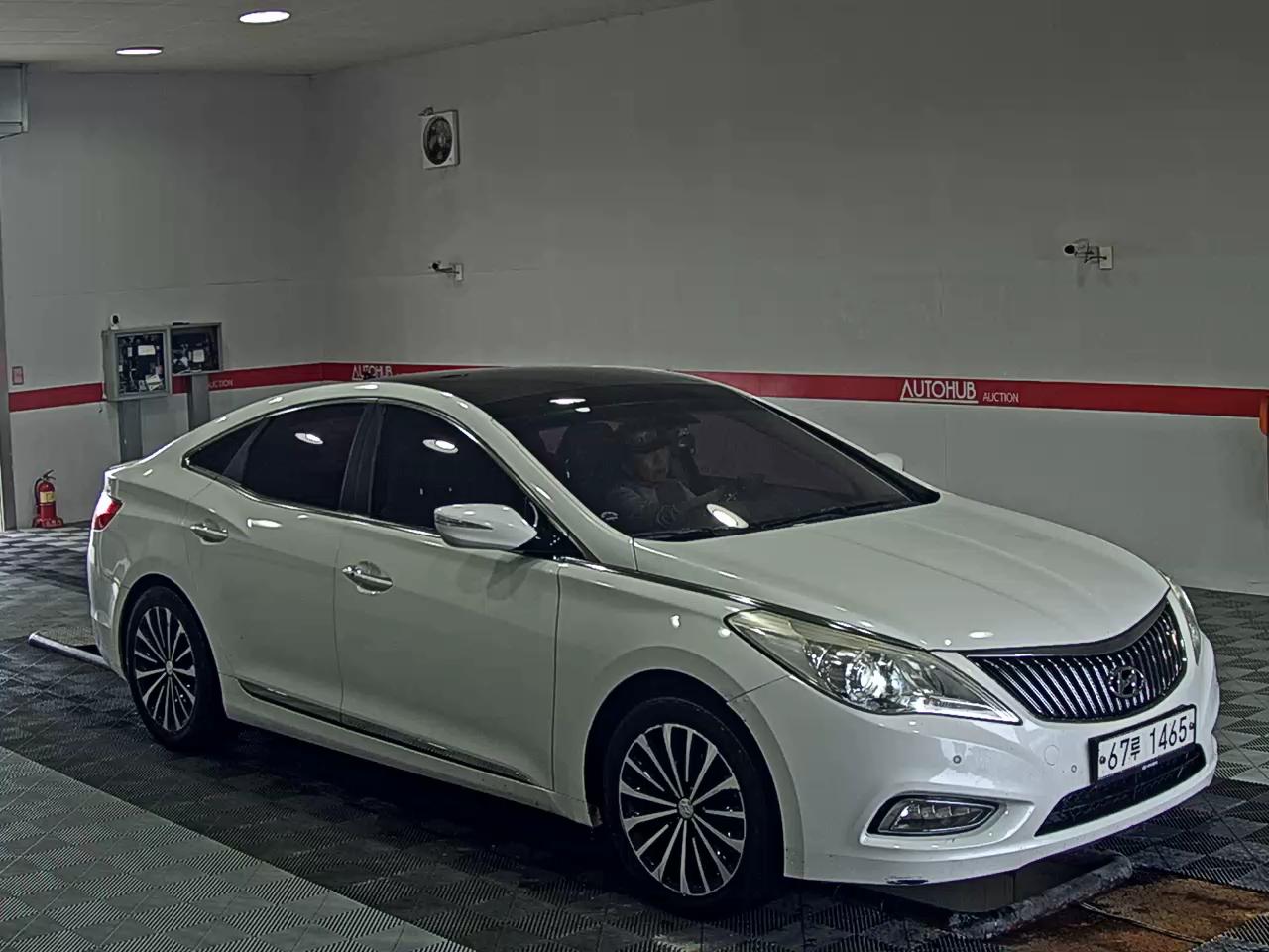 2011 - hyundai grandeur