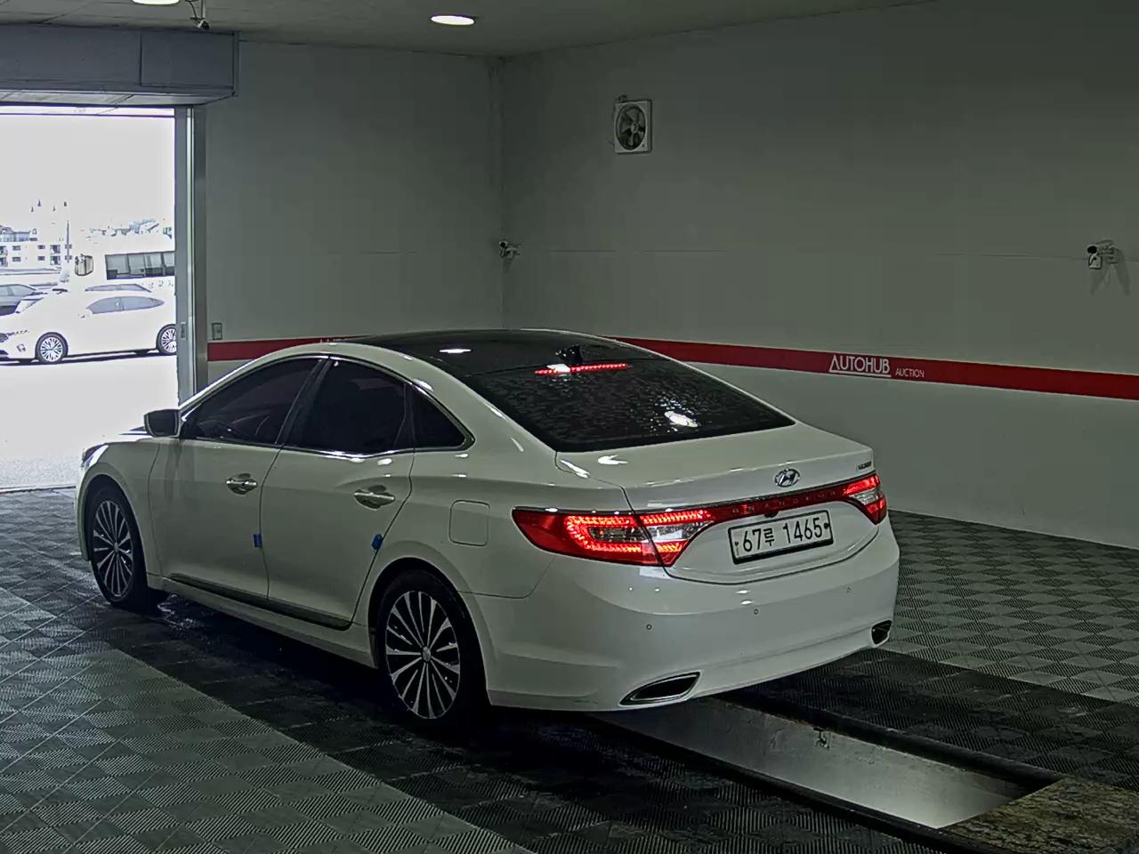 2011 - hyundai grandeur