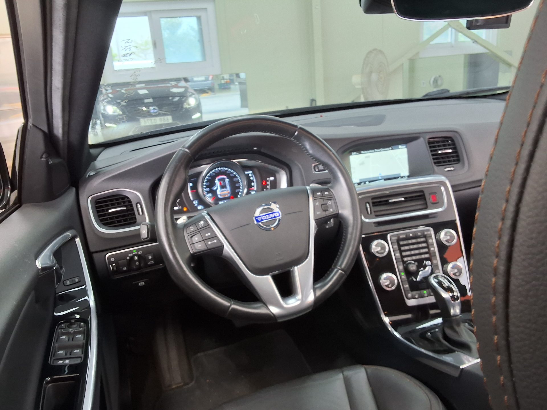 2016 - volvo v60