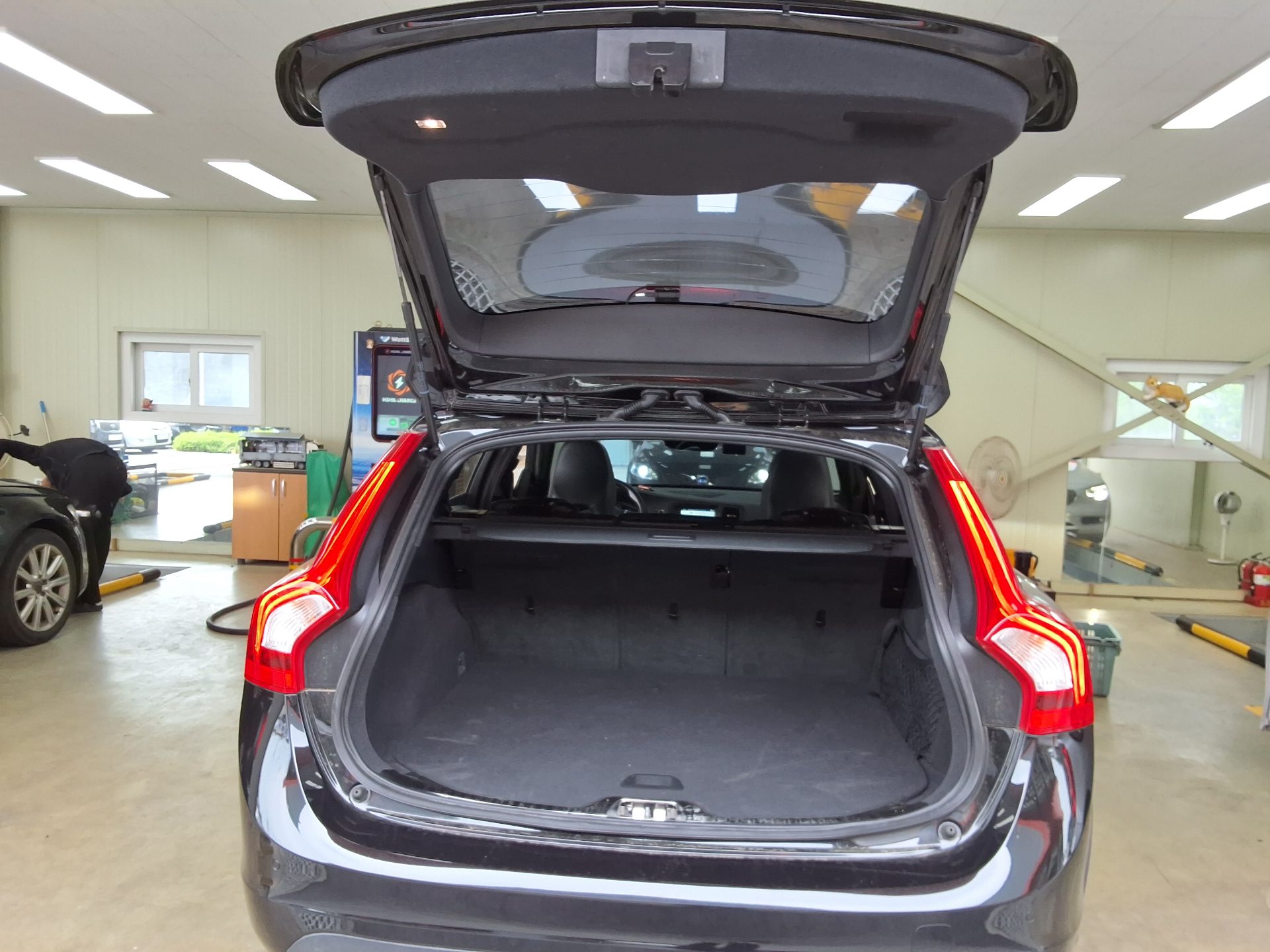 2016 - volvo v60