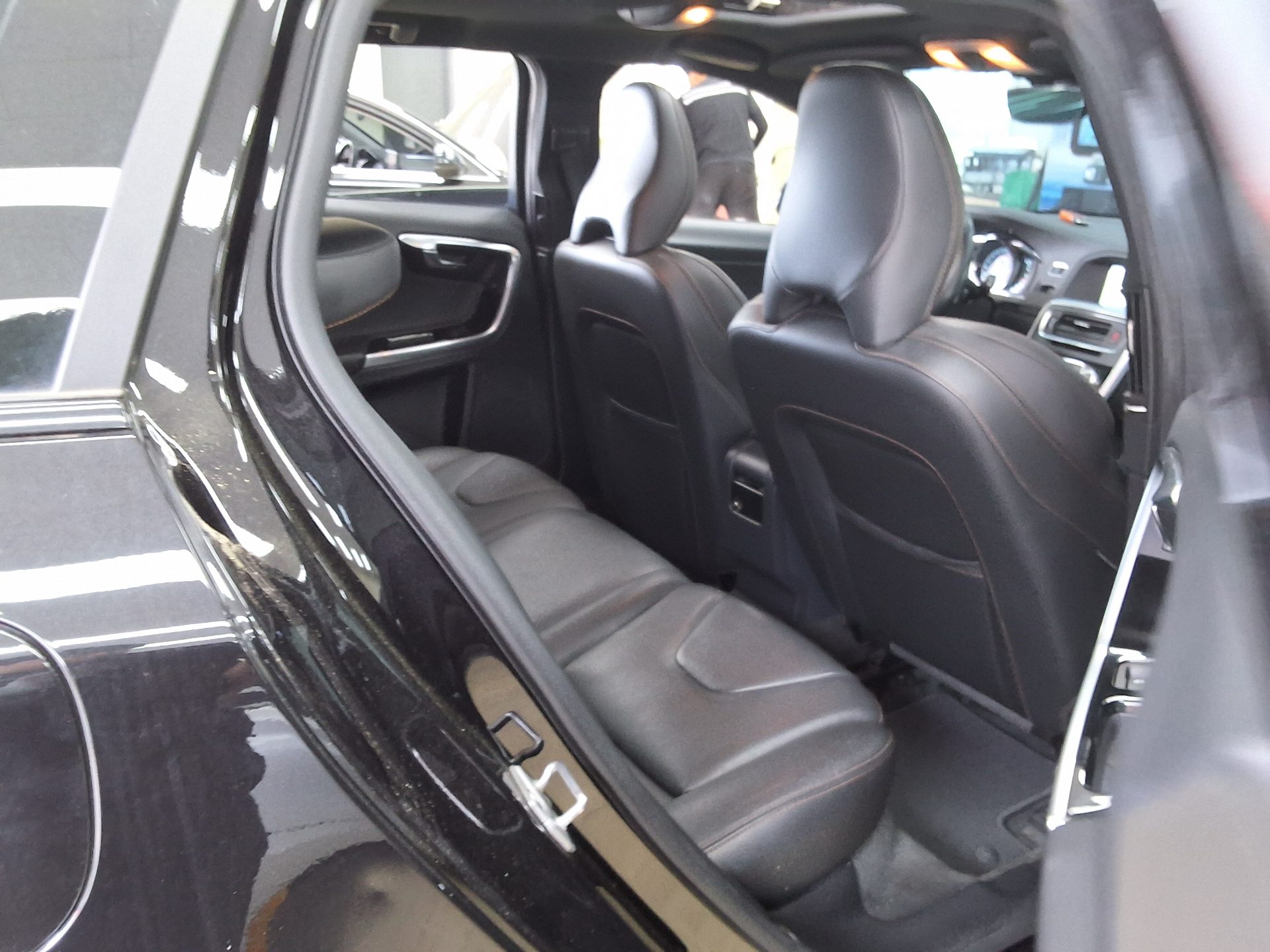 2016 - volvo v60