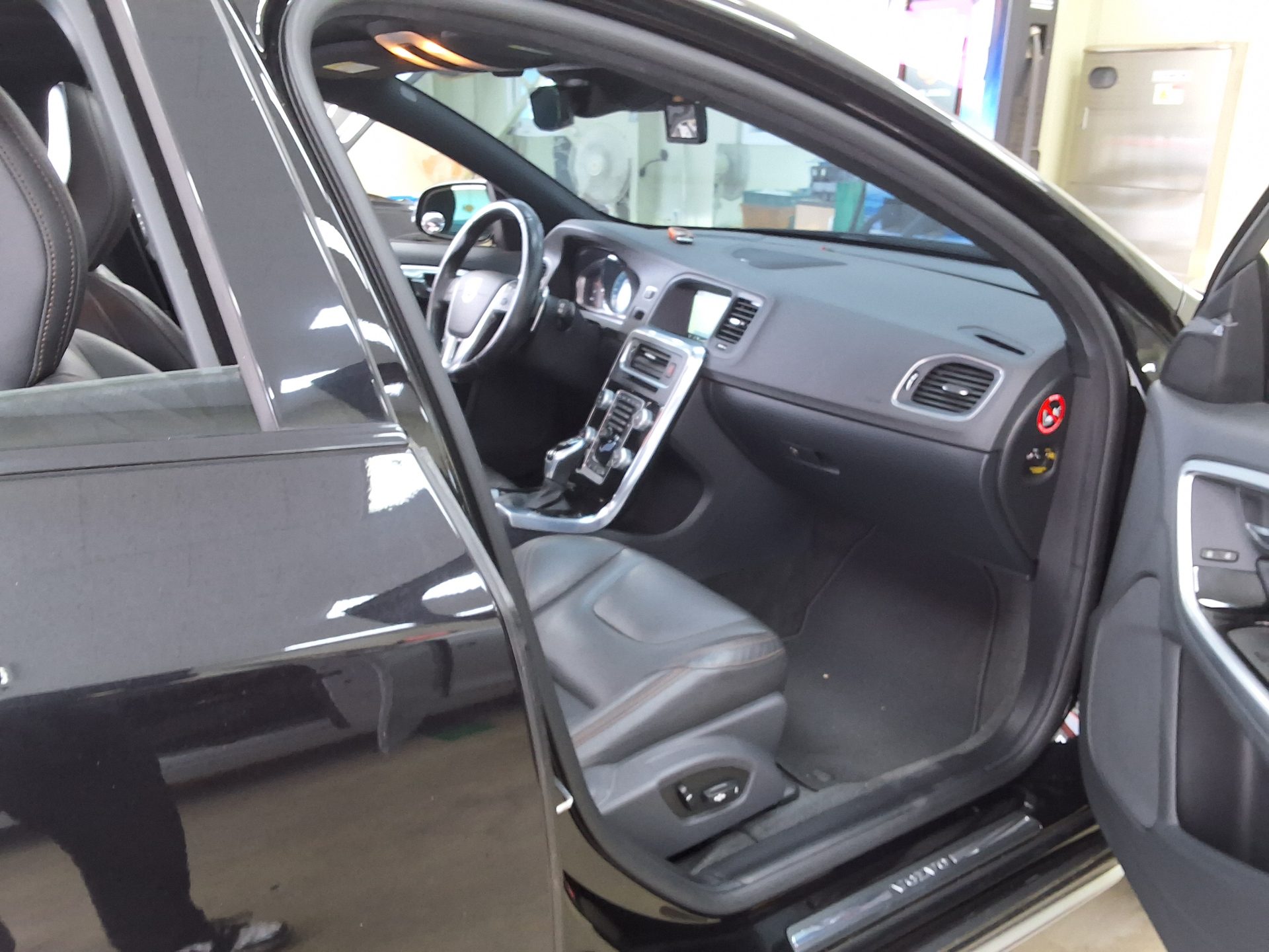 2016 - volvo v60