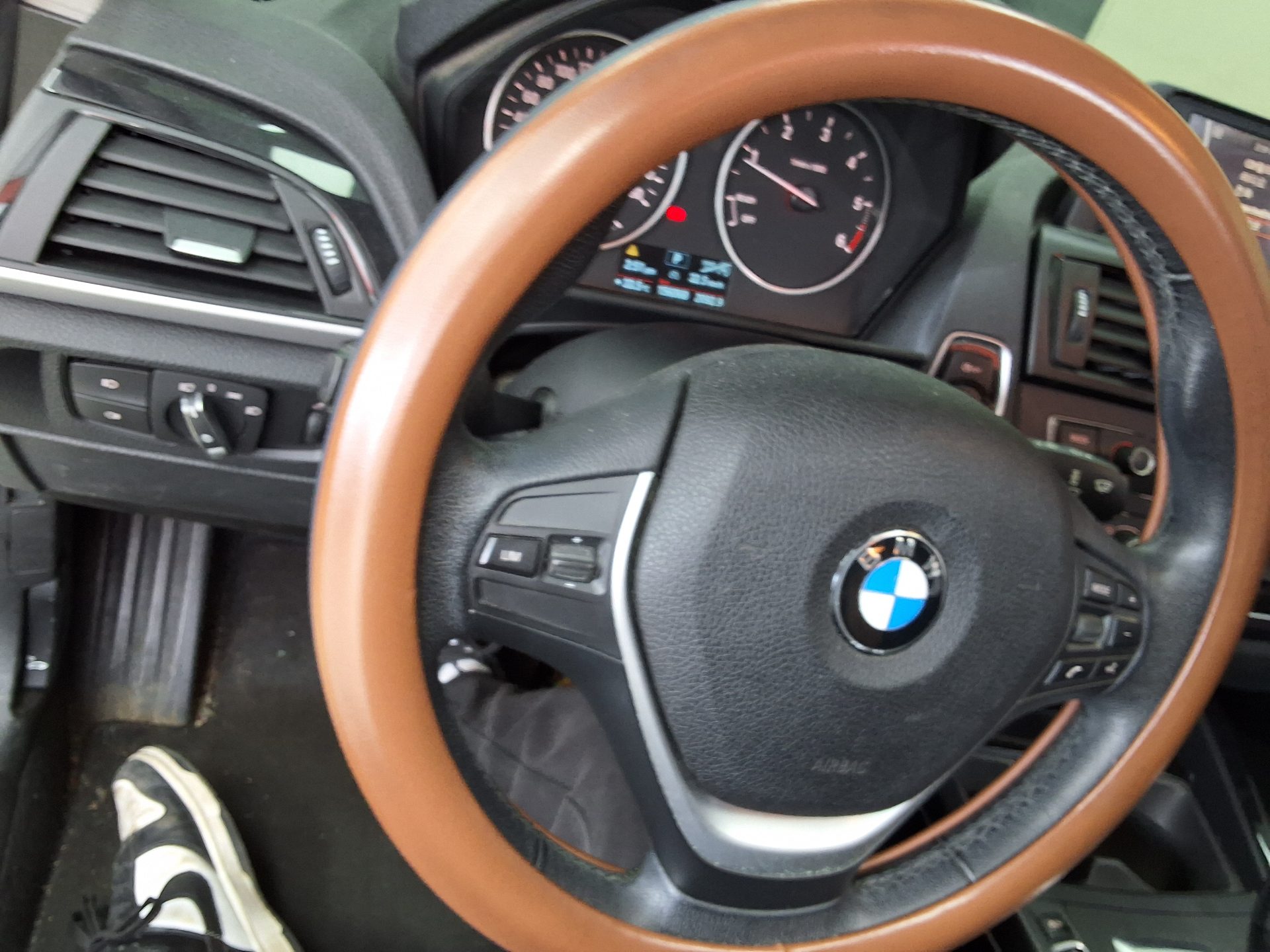 2013 - bmw 1 series