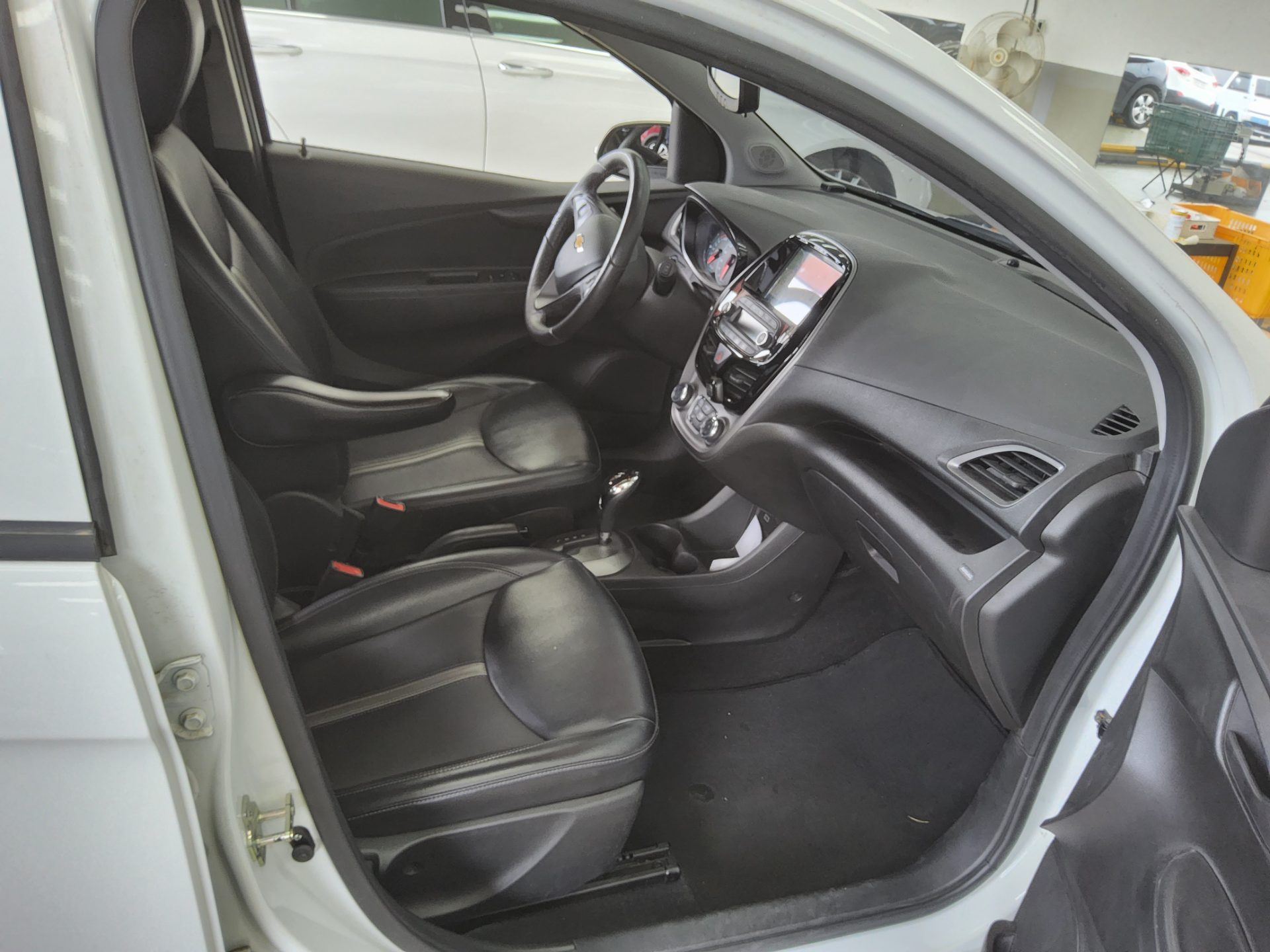 2019 - chevrolet spark