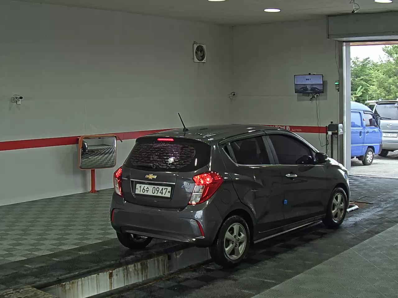 2016 - chevrolet spark