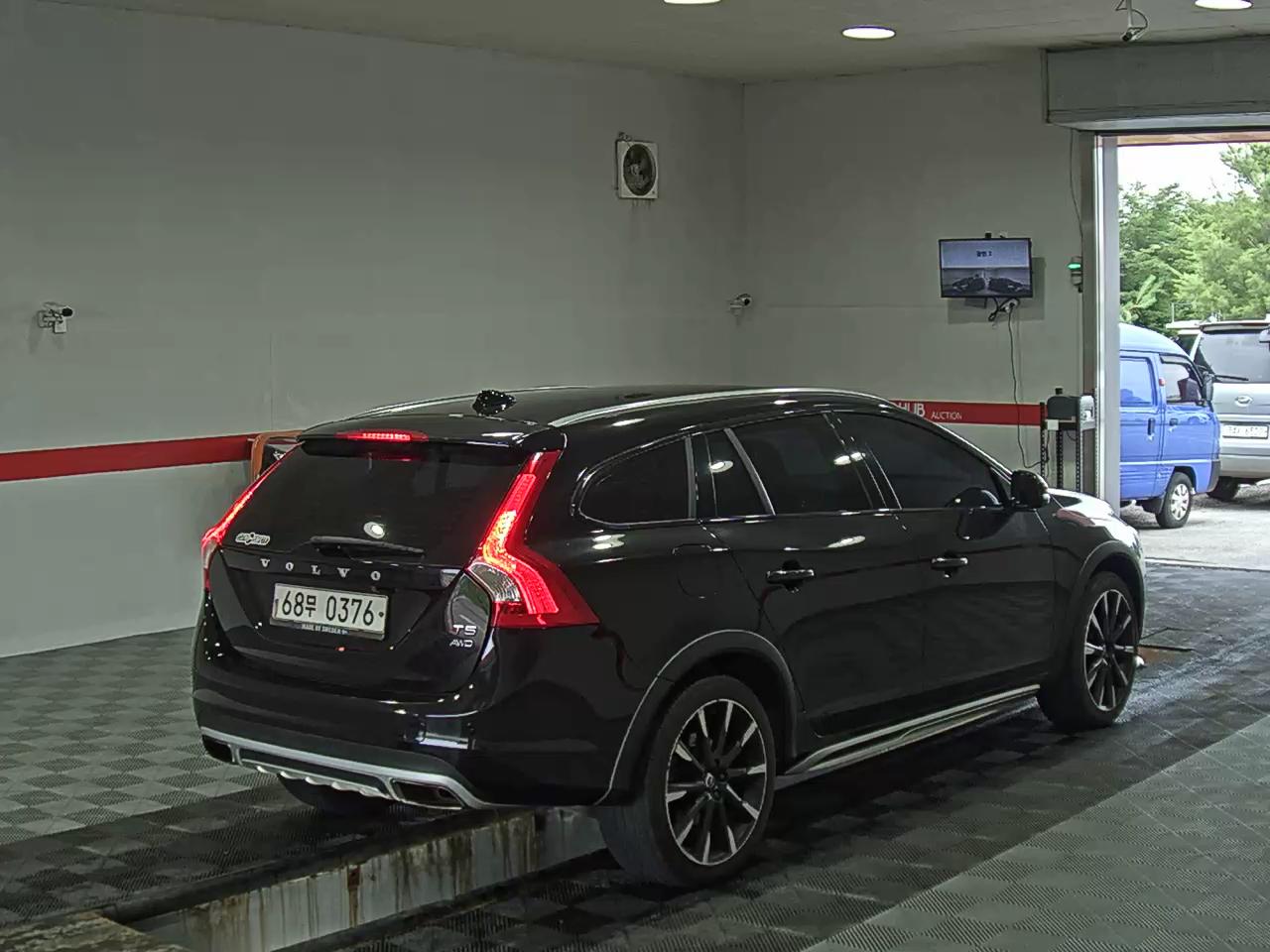 2016 - volvo v60